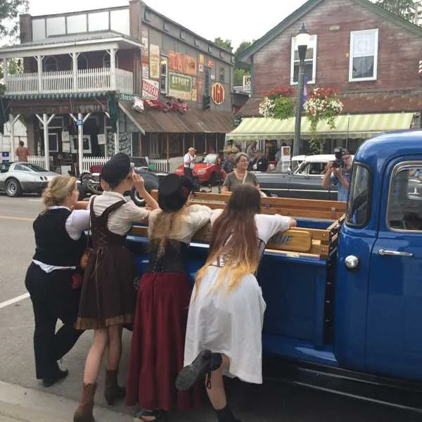 GIRL-TRUCK